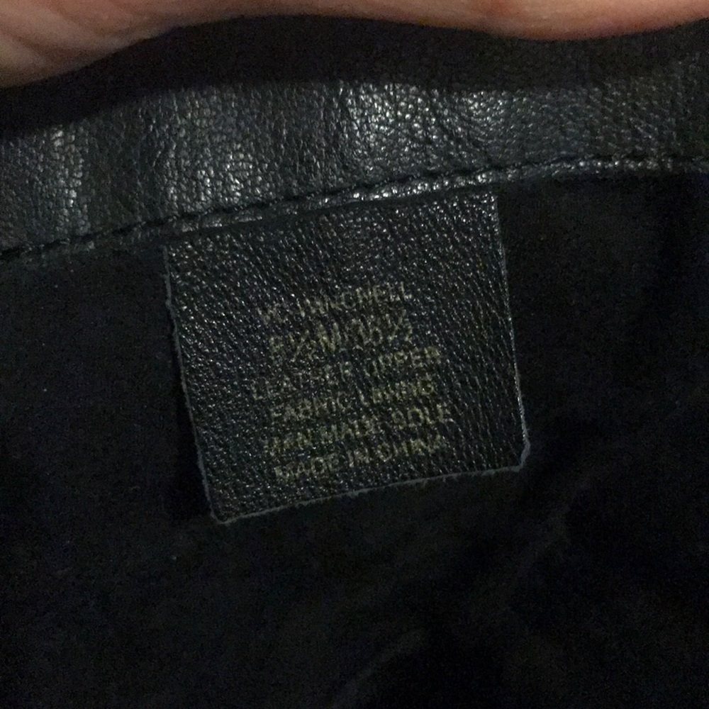Vince Camuto low black boots - Picture 6 of 6